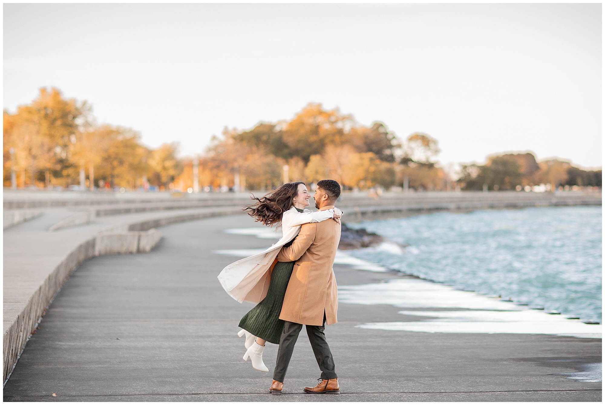 Fullerton Beach Chicago Engagement